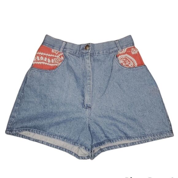 Vintage Best American Clothing co. Junior's High waisted denim shorts. - Picture 1 of 7